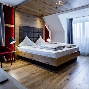 4* Hotell Hirsch